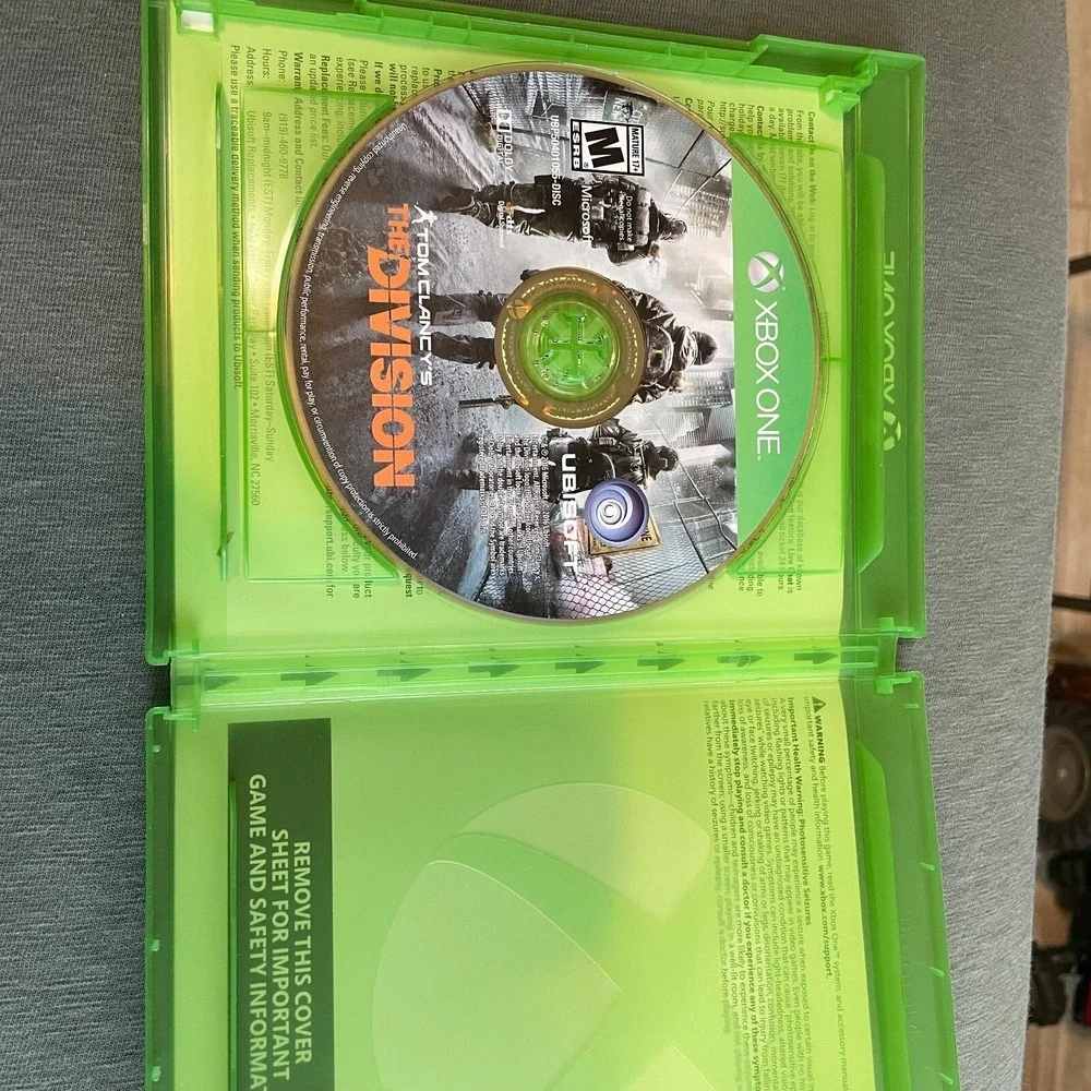 Ubisoft Tom Clancy's The Division Xbox One Standard Edition Green‎ Case Action